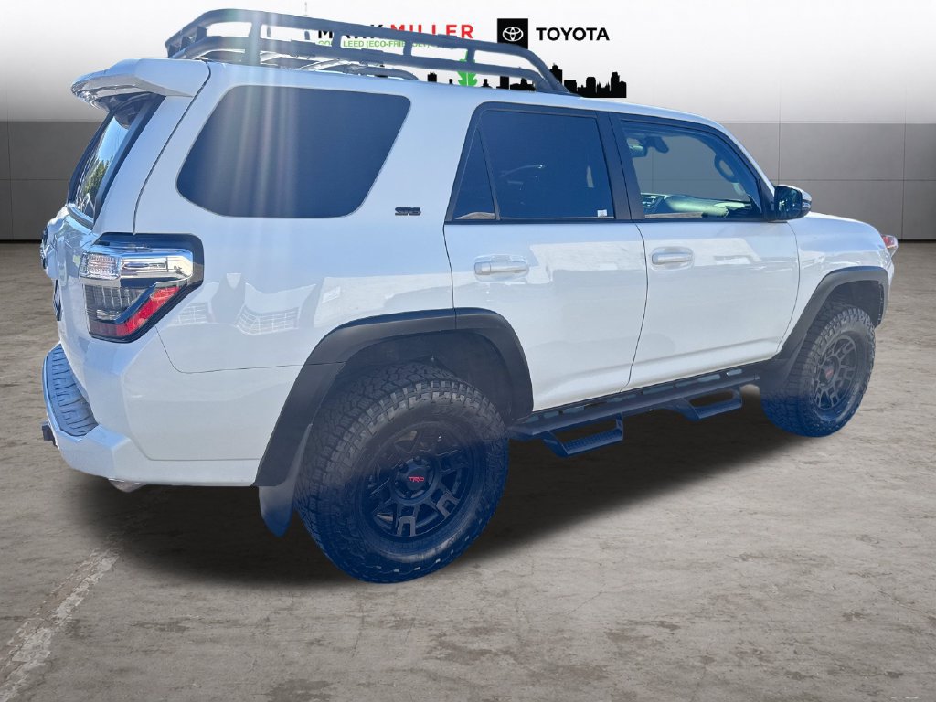 Used 2023 Toyota 4Runner SR5 Premium w/ Moonroof Package AWD/4WD image 5