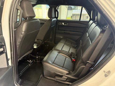 Used 2022 Ford Explorer 4WD Police Interceptor image 18