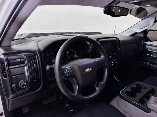 Used 2019 Chevrolet Silverado 1500 Custom w/ Custom Convenience Package AWD/4WD image 10