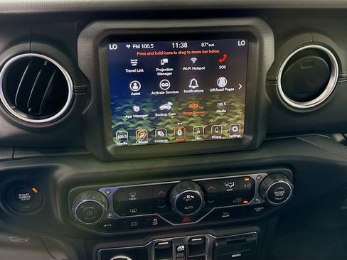 Used 2023 Jeep Wrangler Unlimited Sahara AWD/4WD image 18