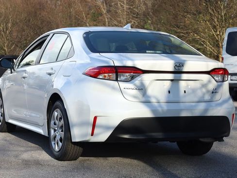 New 2026 Toyota Corolla LE image 3