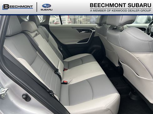 Used 2022 Toyota RAV4 XLE Premium image 25
