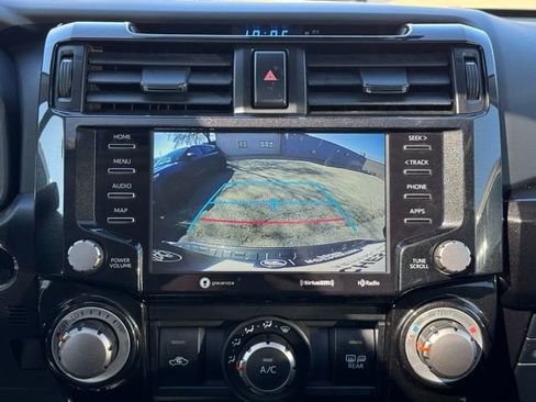 Used 2021 Toyota 4Runner Venture w/ Moonroof Package AWD/4WD image 4