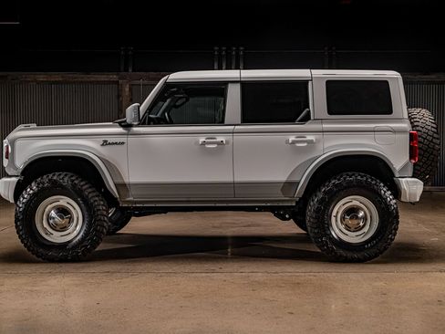 Used 2026 Ford Bronco Heritage Edition AWD/4WD image 6