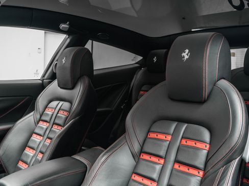 Used 2014 Ferrari FF AWD/4WD image 24