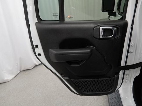 Certified 2022 Jeep Wrangler Unlimited Sport image 43