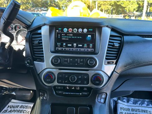 Used 2017 GMC Yukon XL SLT w/ Premium Edition image 35