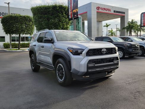 New 2026 Toyota 4Runner TRD Off-Road Premium AWD/4WD image 2