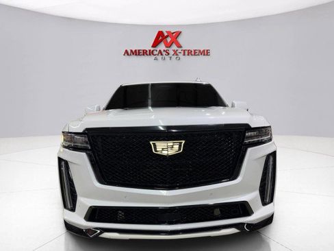 Used 2021 Cadillac Escalade Luxury image 10