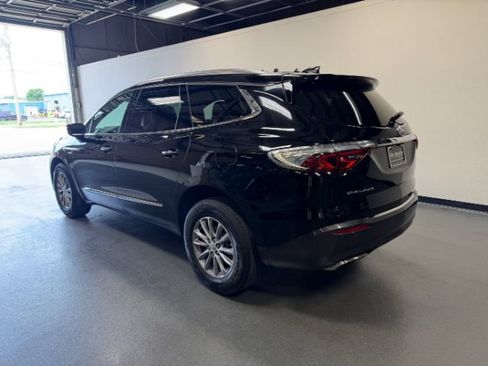 Used 2024 Buick Enclave Premium FWD image 2