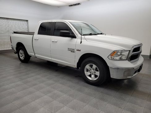Used 2019 RAM 1500 Classic SLT image 11
