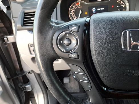 Used 2017 Honda Ridgeline RTL-E image 26