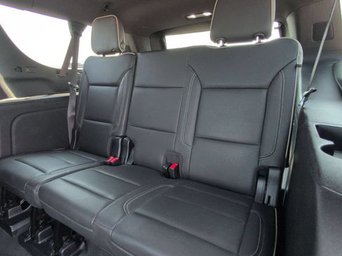 Used 2022 GMC Yukon XL SLT w/ SLT Premium Package AWD/4WD image 30