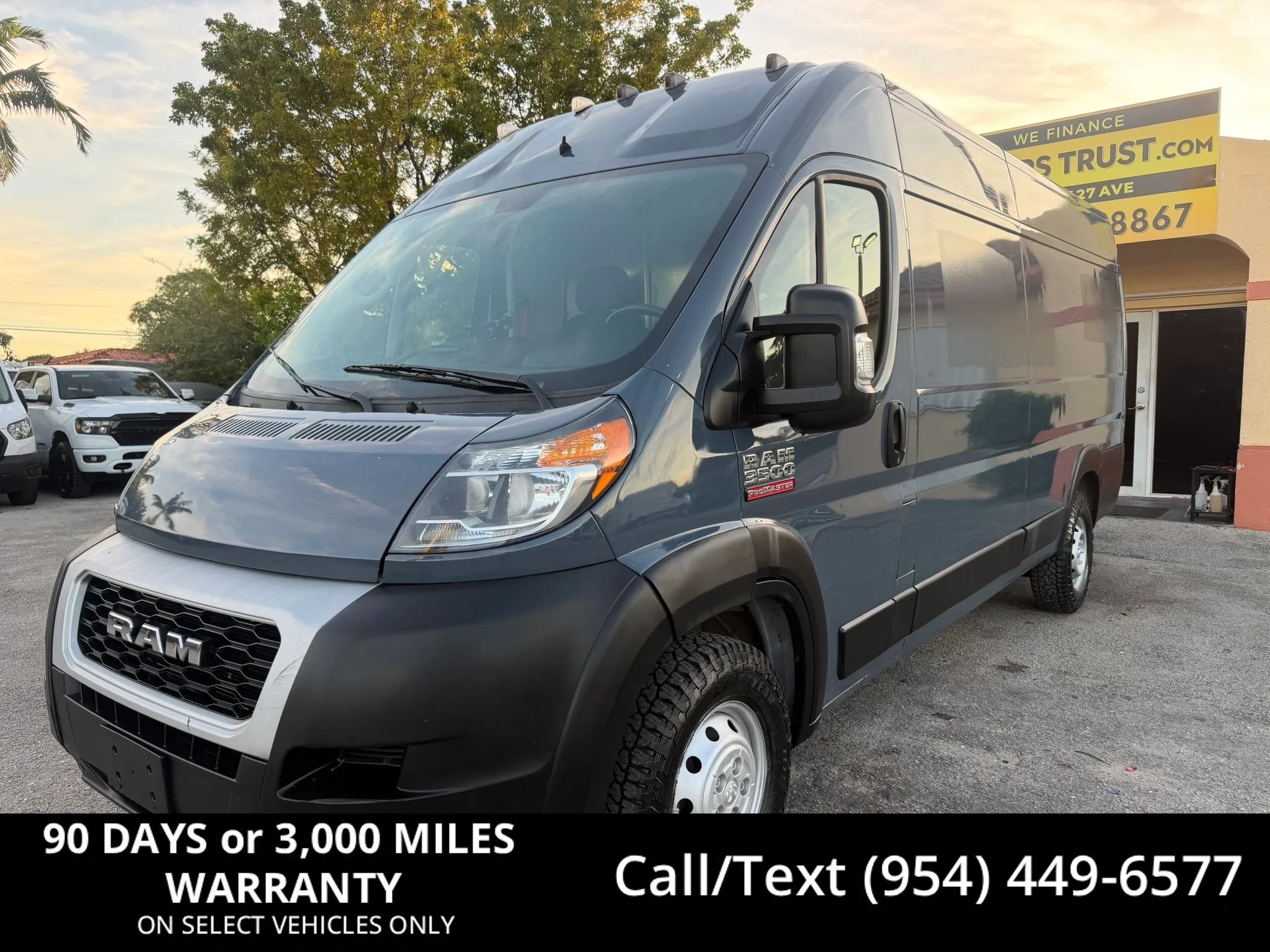 Used 2020 RAM ProMaster 3500 FWD image 1