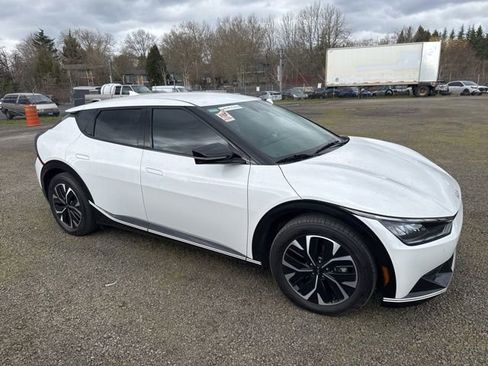 Used 2024 Kia EV6 Wind image 18
