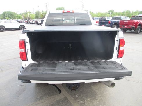 Used 2019 GMC Sierra 2500 Denali w/ Duramax Plus Package AWD/4WD image 10