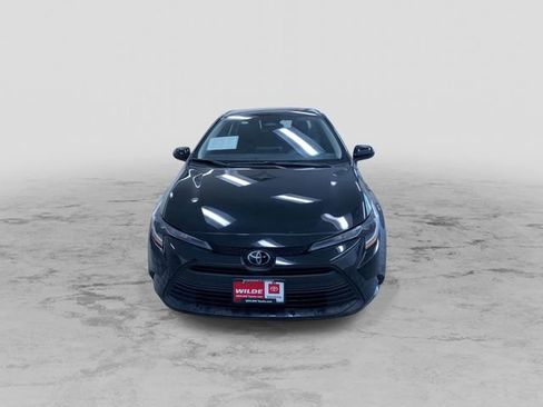 Used 2025 Toyota Corolla LE image 5