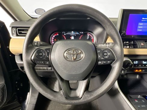 Used 2025 Toyota RAV4 XLE w/ Convenience Package FWD image 17
