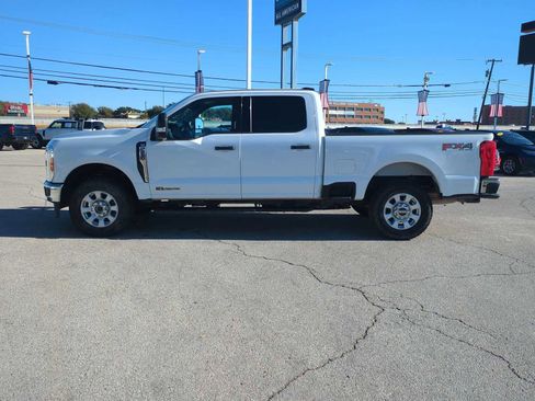 Used 2024 Ford F250 XLT w/ FX4 Off-Road Package image 5