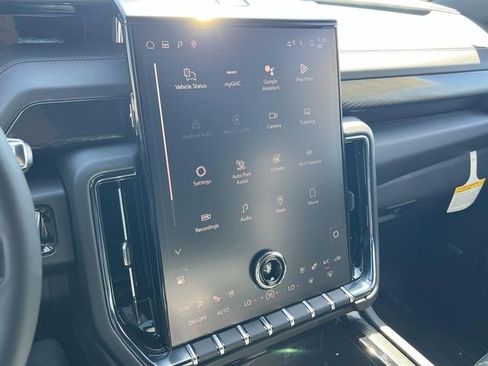 New 2026 GMC Yukon AT4 w/ AT4 Premium Package AWD/4WD image 16