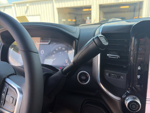 Used 2026 RAM 2500 Laramie AWD/4WD image 24