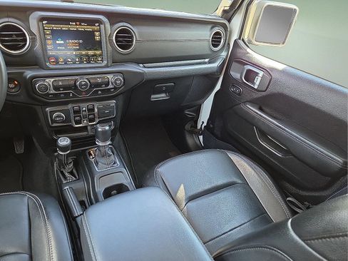 Used 2023 Jeep Wrangler Unlimited Sahara AWD/4WD image 11