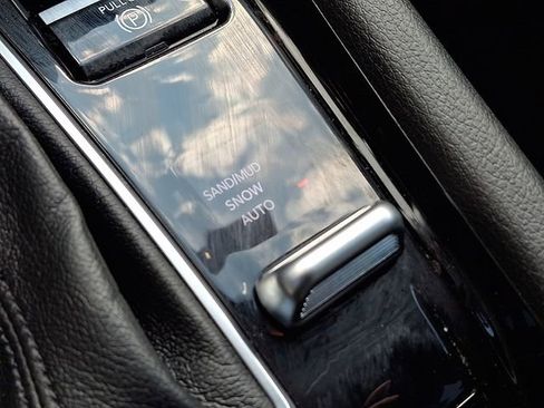 Used 2025 Jeep Compass Limited AWD/4WD image 25