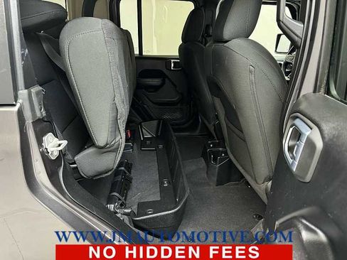 Used 2021 Jeep Gladiator Sport image 17