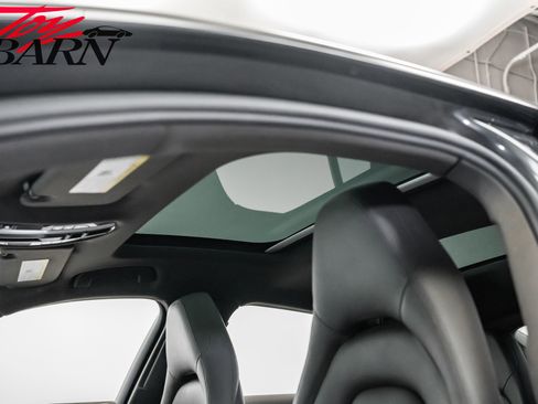 Used 2018 Porsche Panamera 4 image 20