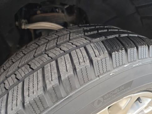 Used 2019 GMC Sierra 1500 SLT image 28