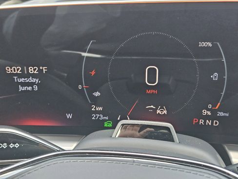 New 2026 Cadillac Lyriq V w/ Exterior Carbon Fiber Package AWD/4WD image 11