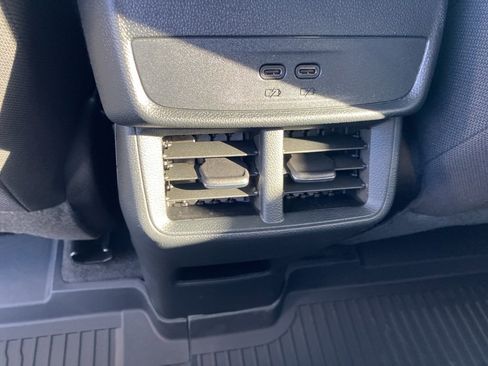 New 2026 Chevrolet Equinox LT image 11