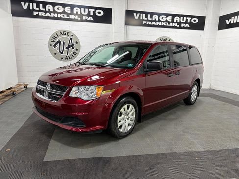 Used 2019 Dodge Grand Caravan SE FWD image 7