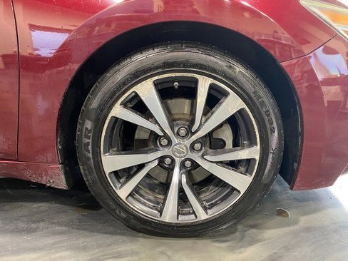 Used 2018 Nissan Maxima 3.5 SL image 9