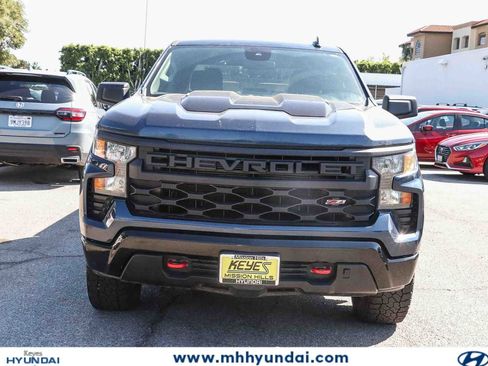 Used 2022 Chevrolet Silverado 1500 Custom Trail Boss AWD/4WD image 6