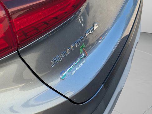 Used 2019 Hyundai Santa Fe Limited image 20