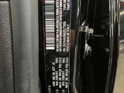 Used 2020 Jeep Renegade Sport w/ Sport Appearance Group FWD image 29