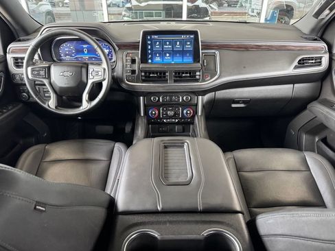 Used 2023 Chevrolet Suburban Z71 w/ Luxury Package AWD/4WD image 27