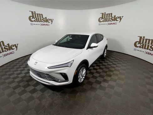 Used 2025 Buick Envista Preferred w/ Convenience I Package image 4