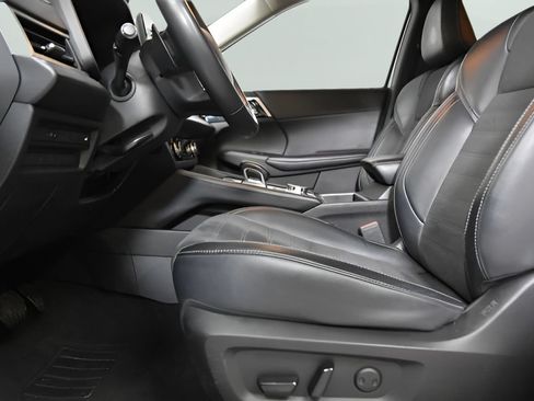 Used 2024 Mitsubishi Outlander SE FWD image 16