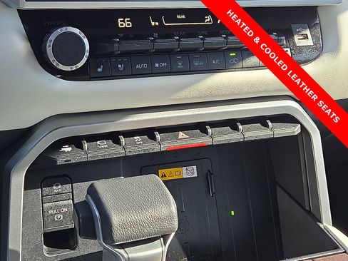 Used 2024 Toyota Sequoia Capstone image 21