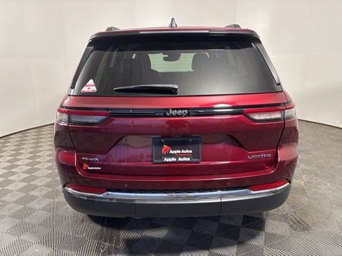 Used 2023 Jeep Grand Cherokee Limited AWD/4WD image 5