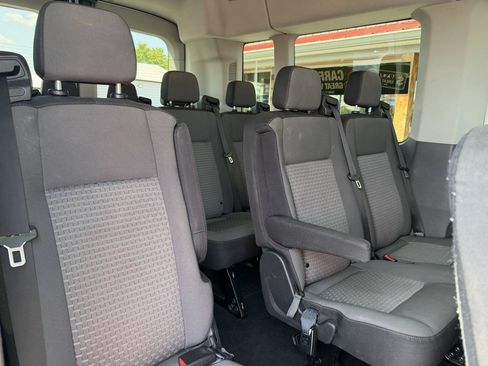 Used 2023 Ford Transit 350 XLT RWD image 20