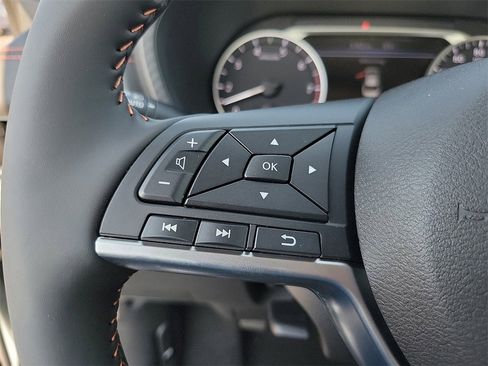 New 2025 Nissan Sentra SR image 5