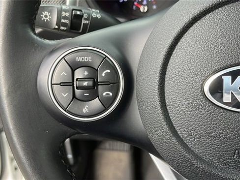 Used 2021 Kia Soul GT-Line image 12
