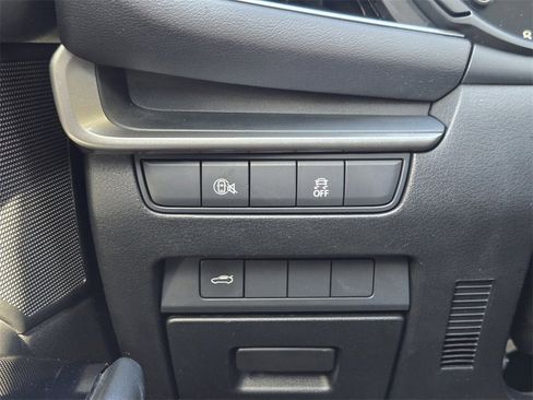 Used 2024 MAZDA MAZDA3 s image 24