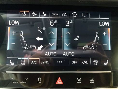 Used 2023 Audi Q8 Prestige AWD/4WD image 26