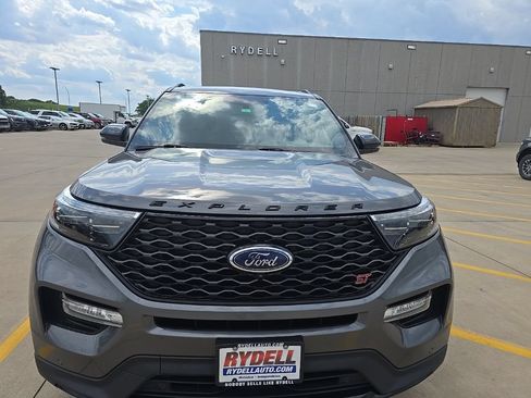 Used 2021 Ford Explorer ST w/ Equipment Group 401A AWD/4WD image 3