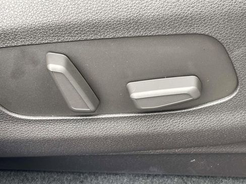 New 2026 Kia Carnival SX w/ SX Dark Edition Package image 15