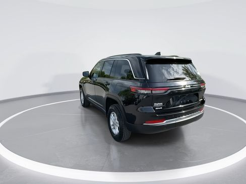 Used 2024 Jeep Grand Cherokee Laredo w/ Luxury Tech Group I AWD/4WD image 14